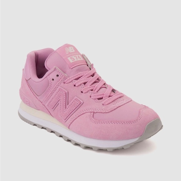 New Balance Shoes - New balance women’s 574 pink sugar brand new never worn still in box size 9